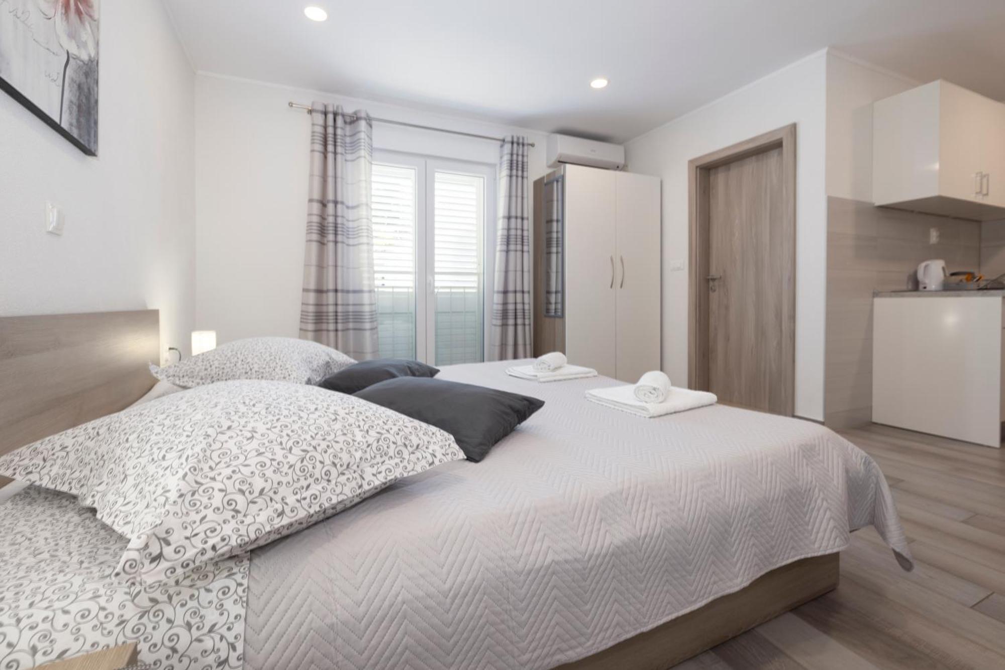 Apartmani Marta Tucepi Bagian luar foto