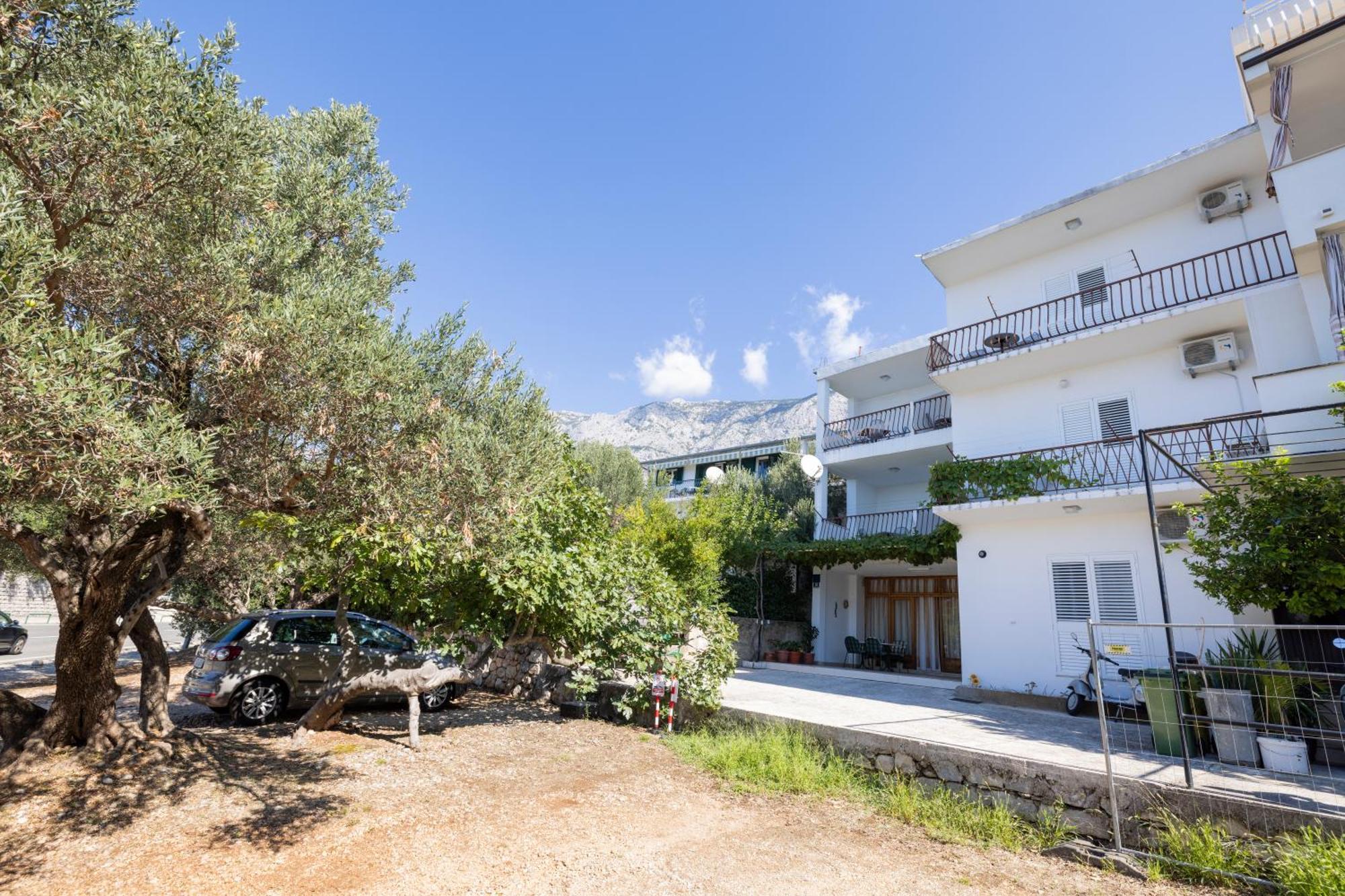 Apartmani Marta Tucepi Bagian luar foto