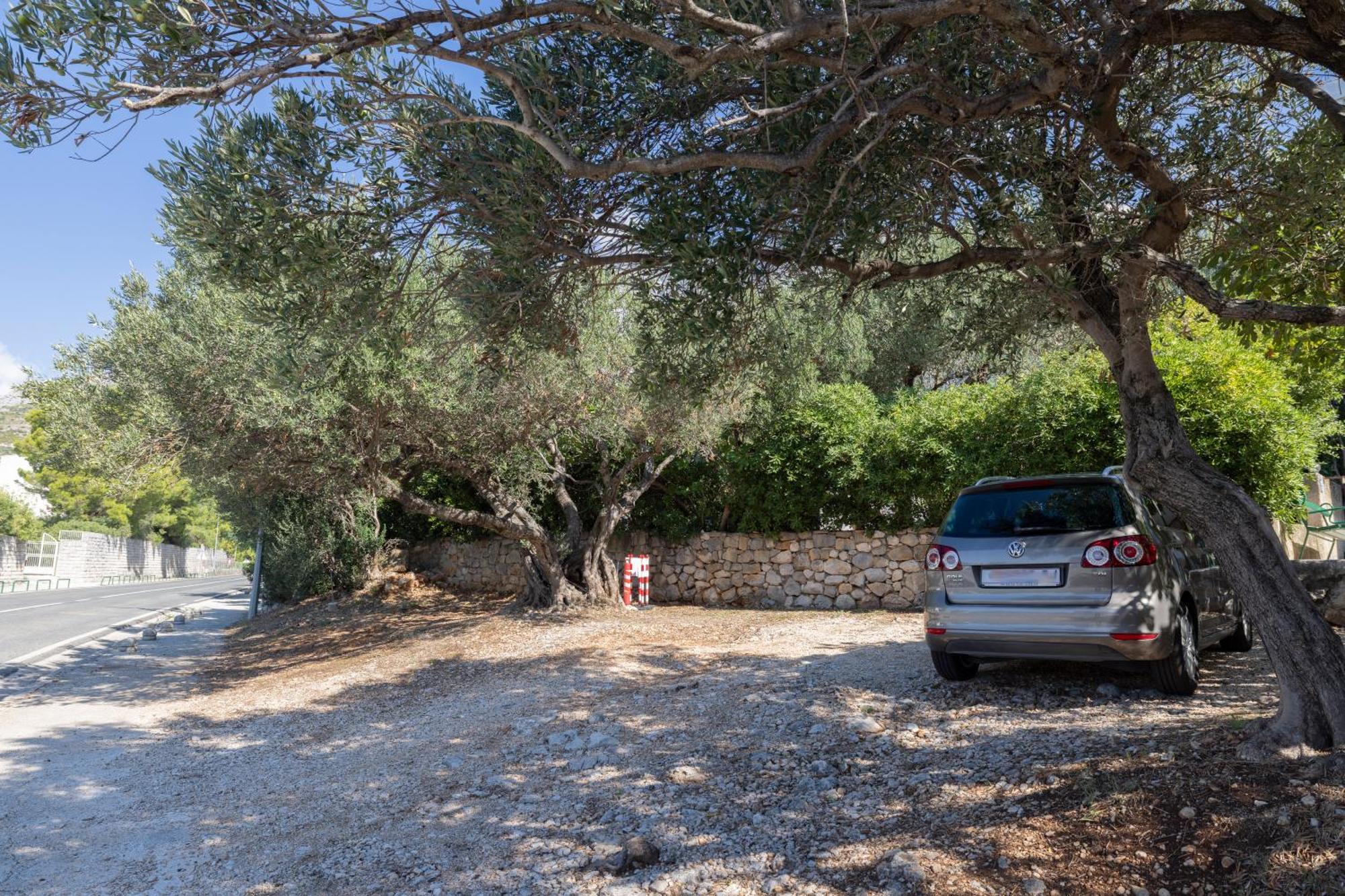 Apartmani Marta Tucepi Bagian luar foto