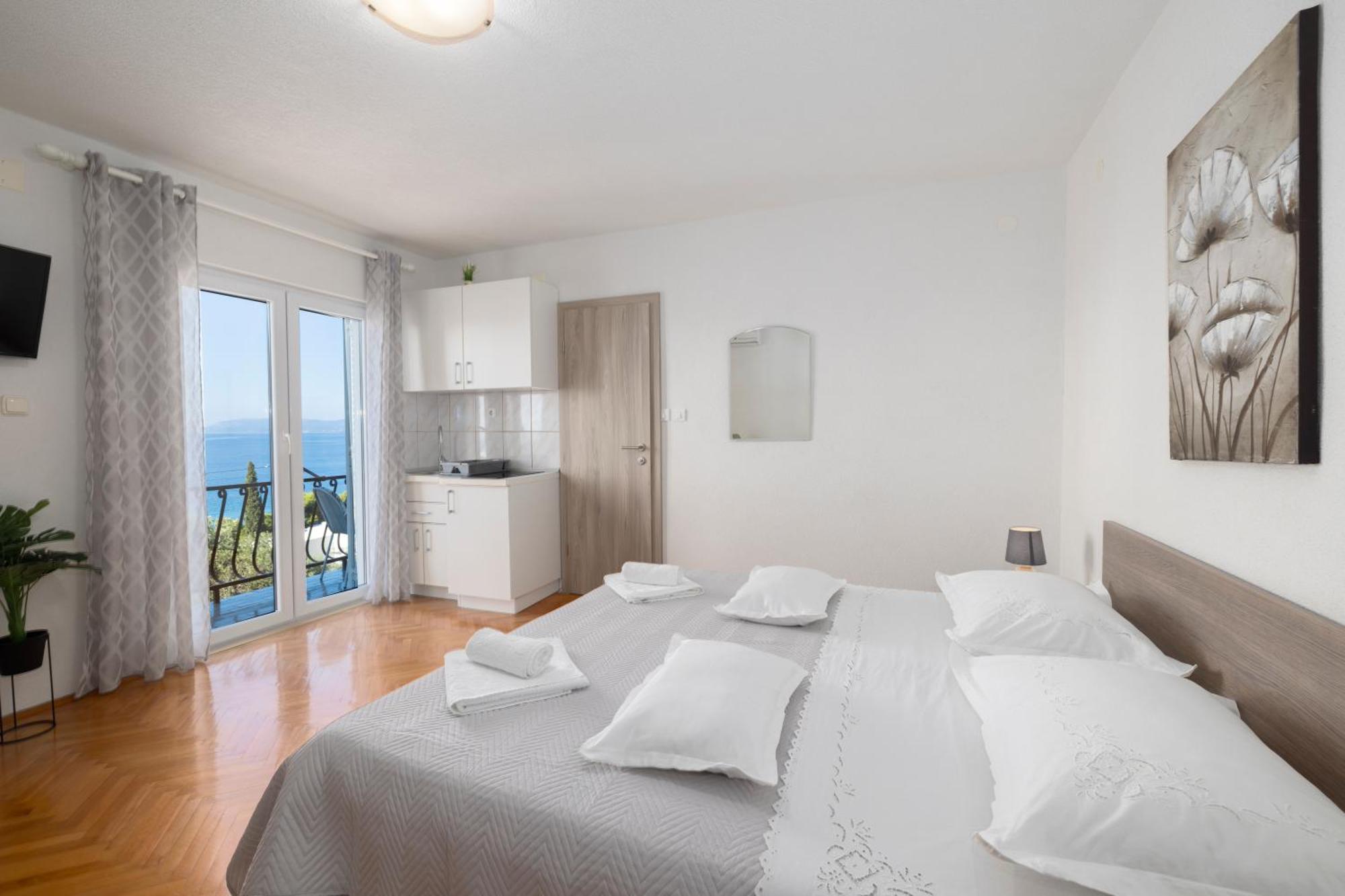 Apartmani Marta Tucepi Bagian luar foto